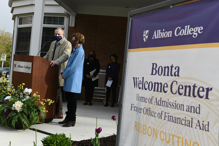 Chuck Frayer, Julie Frayer, Bonta Welcome Center, Albion College