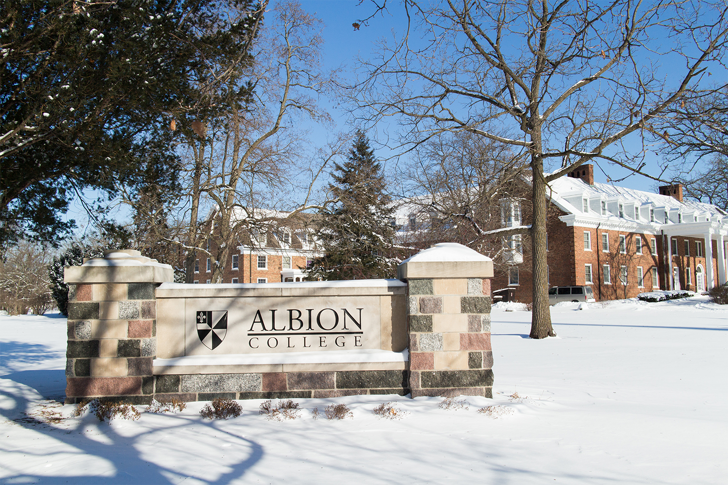阿尔比恩学院（Albright College），来自美国的一所私立大学，成立于1861年，是一所全国性的文理学院，是优秀学生的乐园，位于美国密歇根州。