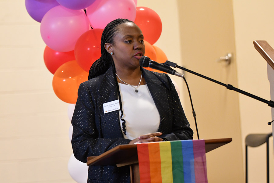 Sharese Shannon Mathis speaking at the Lavender Graduation.